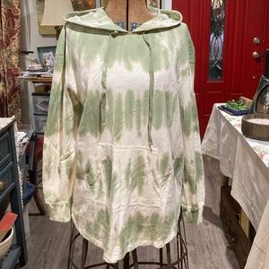 NWT XL tie dye hooded shirt.